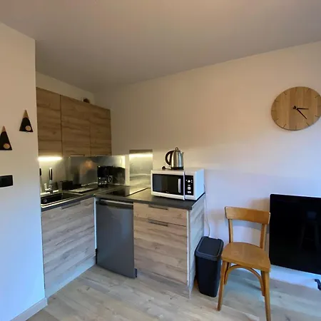 Apartamento Rénové 4 Pers. Avec Terrasse Et Parking, - Fr-1-733-159